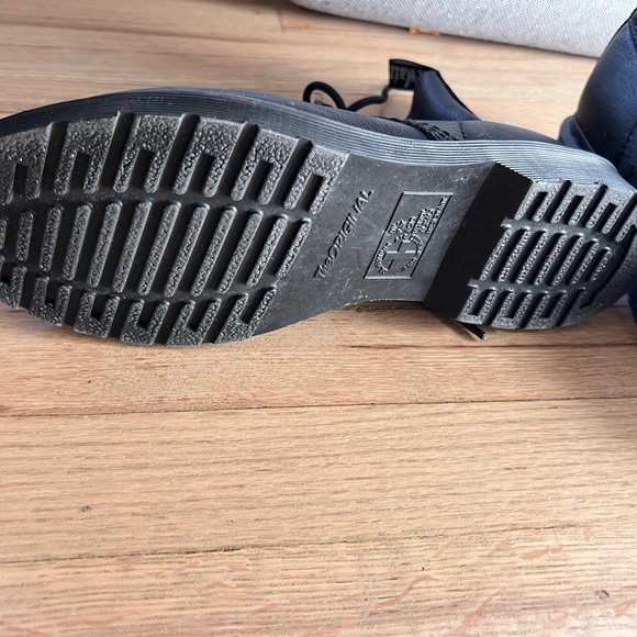 Doc Martens Dr. Martens 1460 - Picture 2 of 2